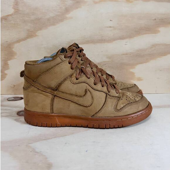 Nike - Dunk High Premium GS -Sneakers -Brown -Kids Big Unisex - 5.5 -886070-200 - Picture 1 of 9